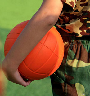 弘扬女排精神 中学开学礼别开生面