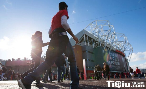 曼市德比备受关注,球票价格飞涨