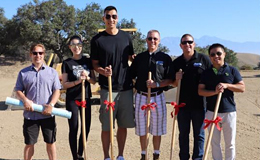 �����׽�����ɼ�����ƺ�լ ����Я����һͬ��������