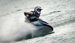 摩托艇视频摩托车首次进驻山阳县 近200名选手参赛