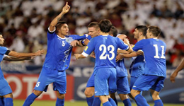 国足12强赛对手 乌兹别克主帅胜率恐怖