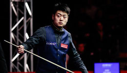 梁文博新画风有点不适应 嘟嘴扇耳光不见只有严肃认真