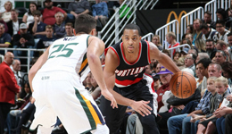 NBA季前赛开拓者vs爵士 利拉德暴砍27分险胜爵士