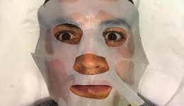 c罗梅西谁厉害 梅西戴帽C罗敷面膜心情好