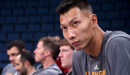 外媒调侃易建联没长进 湖人易建联能力低下遭看扁