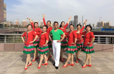 最新广场舞舞蹈 山花烂漫广场舞舞蹈推荐