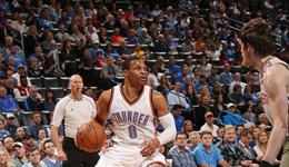 NBA常规赛热火vs雷霆 雷霆威少14+11小胜热火