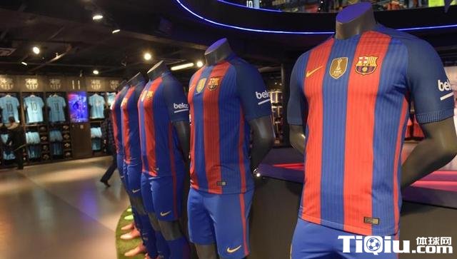 巴萨与耐克同遭阿迪起诉 新赛季球衣涉嫌抄袭