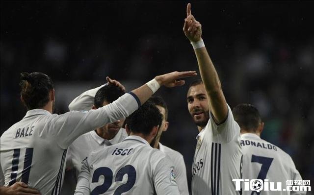 曝中超球队2000万欧年薪挖本泽马 BBC或解体?