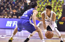 2015CBA第十四轮辽宁VS江苏视频 郭艾伦突破惨遭奥登大帽