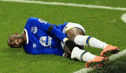 博拉西耶转身遭犯规扫倒 十字韧带受伤休战