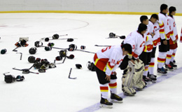中俄青少年冰球比赛 中国队0-35惨败