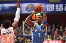 2015CBA第十八轮北京VS四川视频 马布里超级后仰颜射对手