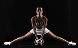 足球宝贝性感火辣 助阵中国杯