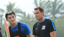 申花主帅波耶特 特维斯什么时候归队