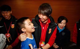 中国杯最新消息 中国杯球队走进校园