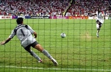 足球点球教学视频 点球怎么踢视频