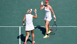 俄罗斯网球美女 网球女双辛吉斯金满贯梦碎