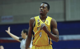 CBA常规赛数据榜 82分先生得分王大韩篮板怪兽