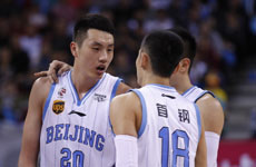 北京男篮疯狂反扑 末节1分钟飚6三分神奇扳平