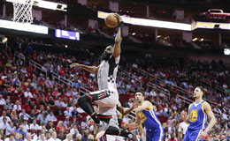 NBA常规赛勇士队VS火箭 哈登三双火箭仍吞败果