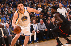 NBA常规赛4月1日火箭VS勇士 克拉克接球上反篮打进