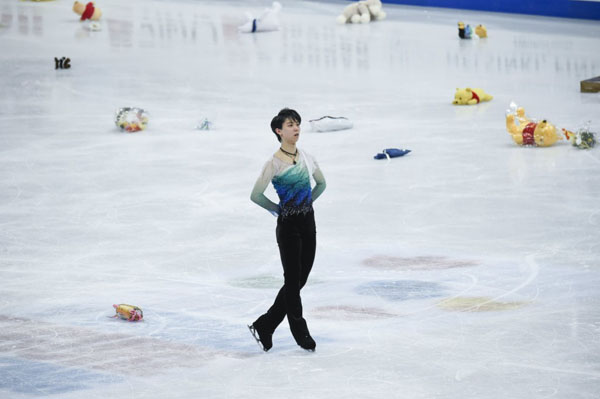 日本花滑男神羽生结弦退役 回顾冰上王子的职业生涯