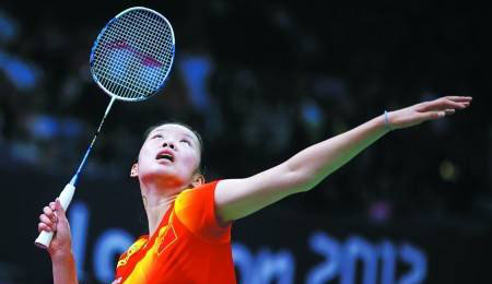 羽毛球高远球有何用 羽球高远球战术地位