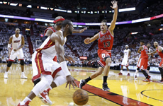 2014-15NBA常规赛公牛vs热火 首节比赛视频