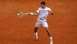 网球跑动中的正手击球教学 初学者网球视频教程