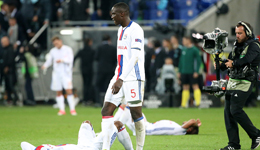 欧联杯阿贾克斯总分5-4胜里昂 阿贾克斯vs里昂视频集锦