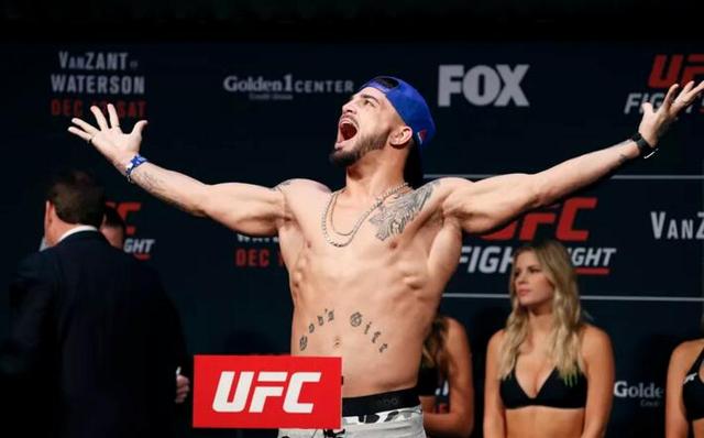 UFC215ѡ������ͼ ������󡰶�ţȮ������ά˹