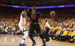 2017nba总决赛G5 杜兰特硬扛詹皇时代交接