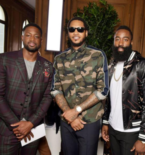 NBAɧӲμӰʱװ ˭NBAƷλһ