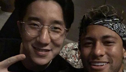 内马尔视频连线成龙激动爆粗 内马尔很激动我是你的粉丝