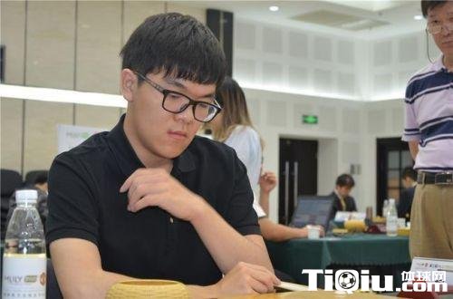 柯洁35个月高居世界第一 领先第二名朴廷桓44分