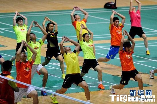 备战羽毛球世锦赛 国家羽毛球队思想技术两手抓