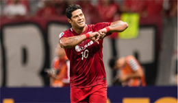 胡尔克称一身肌肉来自儿时 和父亲在市场卖肉很累