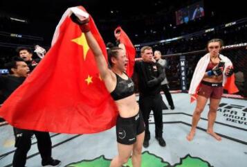 中国首位UFC冠军张伟丽成功卫冕金腰带