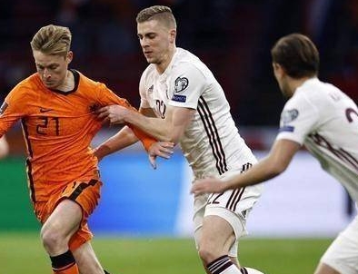 荷兰爆冷0-2负捷克 无缘欧洲杯8强