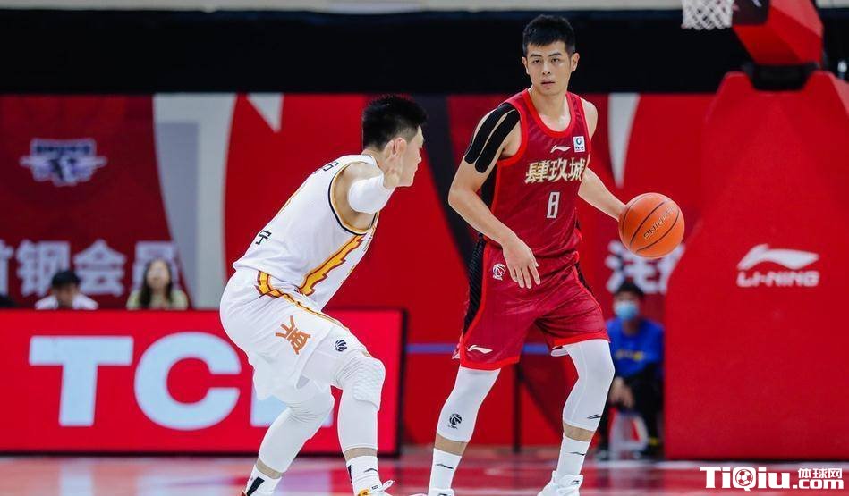 北京队两极化严重