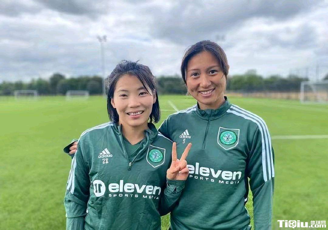 中国女足参加热身赛