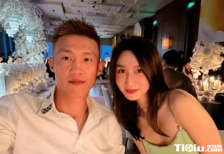 中国男篮周鹏意外炫富