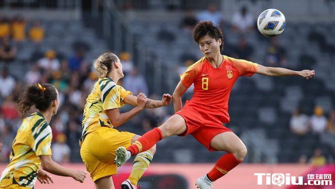 中国女足拉练变方式