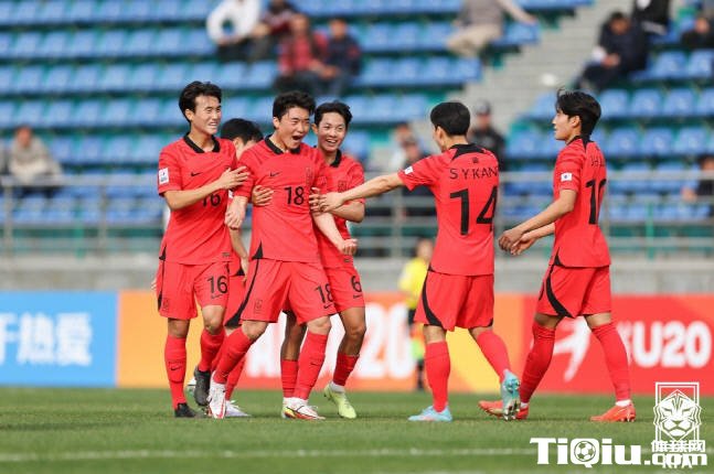 韩国U20大胜国足克星