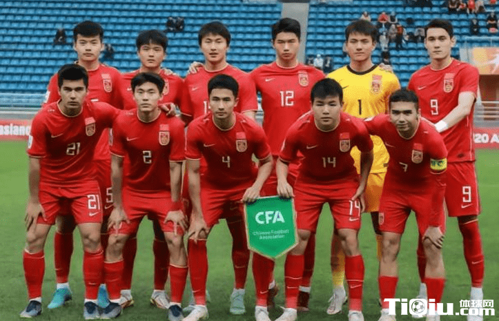 中国足球双喜临门