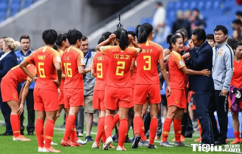 国际足联呼吁男女足同工酬