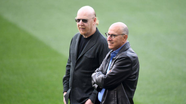 格雷泽家族出售曼联再度推迟 无人愿意承担过高要价