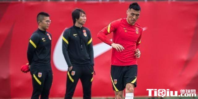 李铁为国足贡献6大国脚