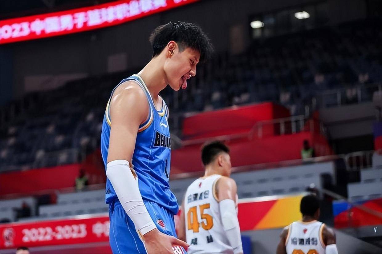 北京队止步于8强决心重建 为了追周琦不惜将5人舍弃